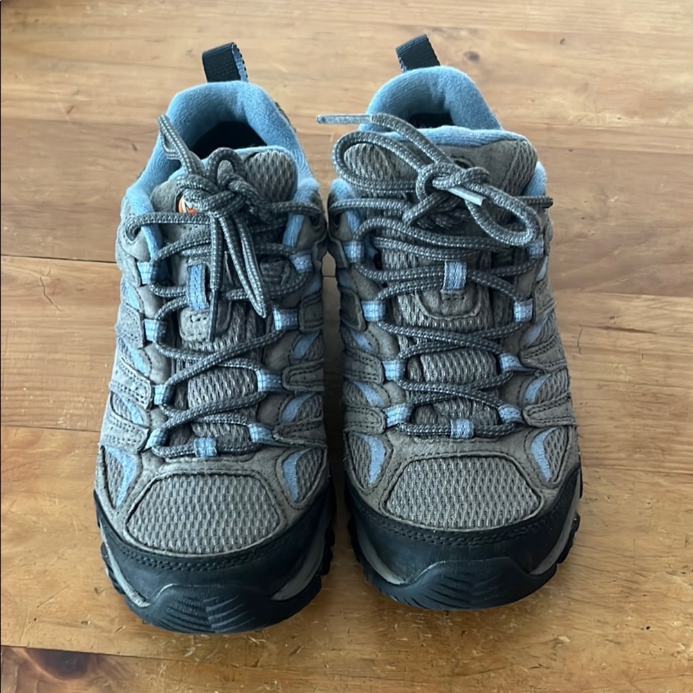 Merrell Women's Gray and Black Hiking Shoes